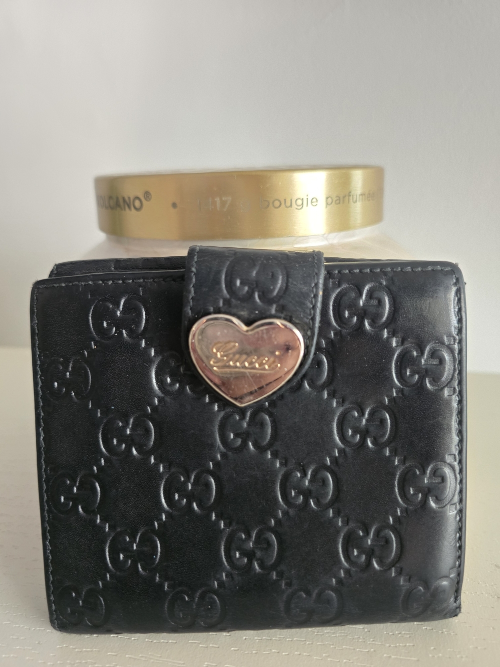 Authentic Vintage Gucci Black Embossed Leather Heart Logo Bi-fold Wallet